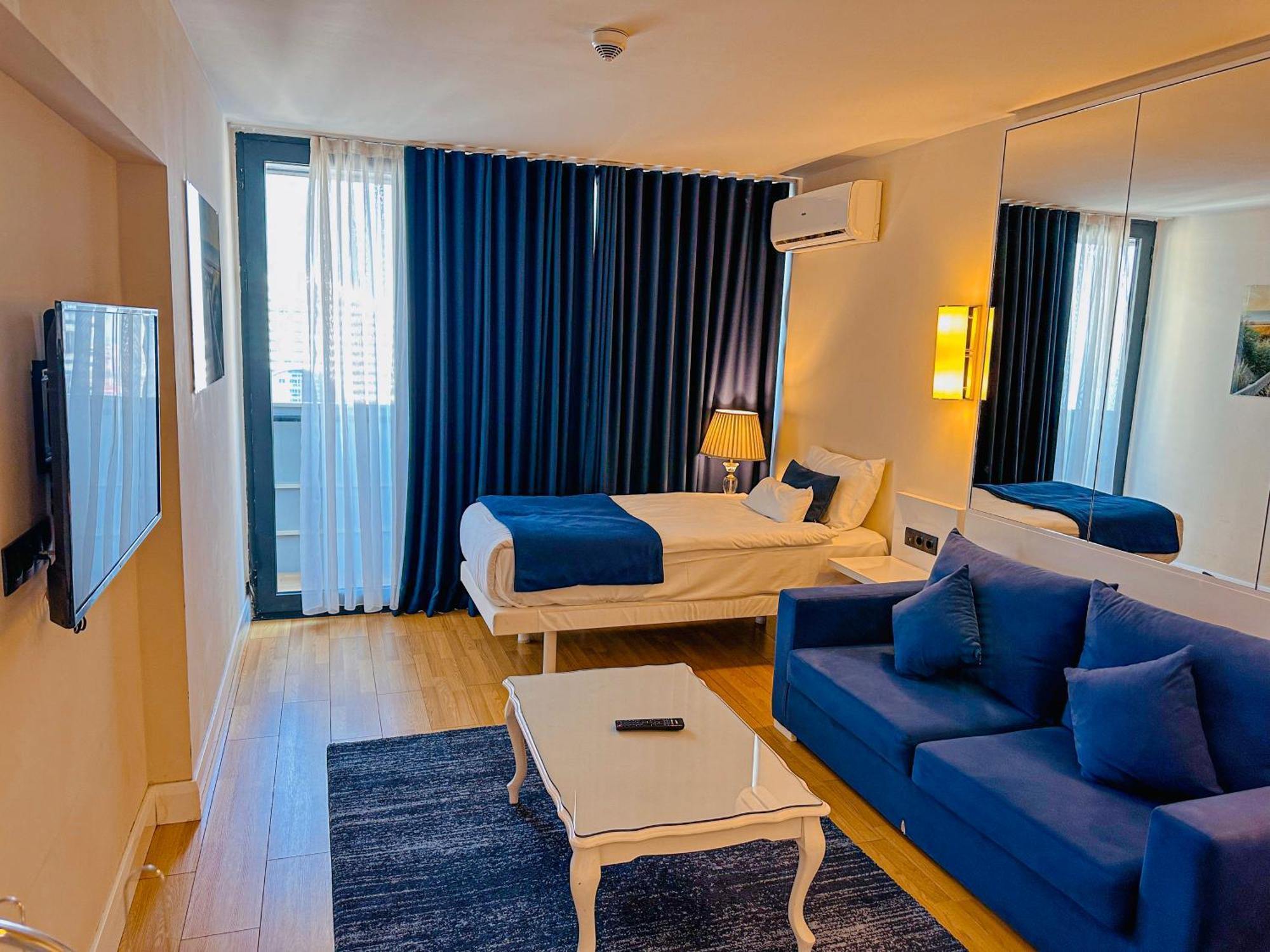 Luxury Batumi Hotel エクステリア 写真