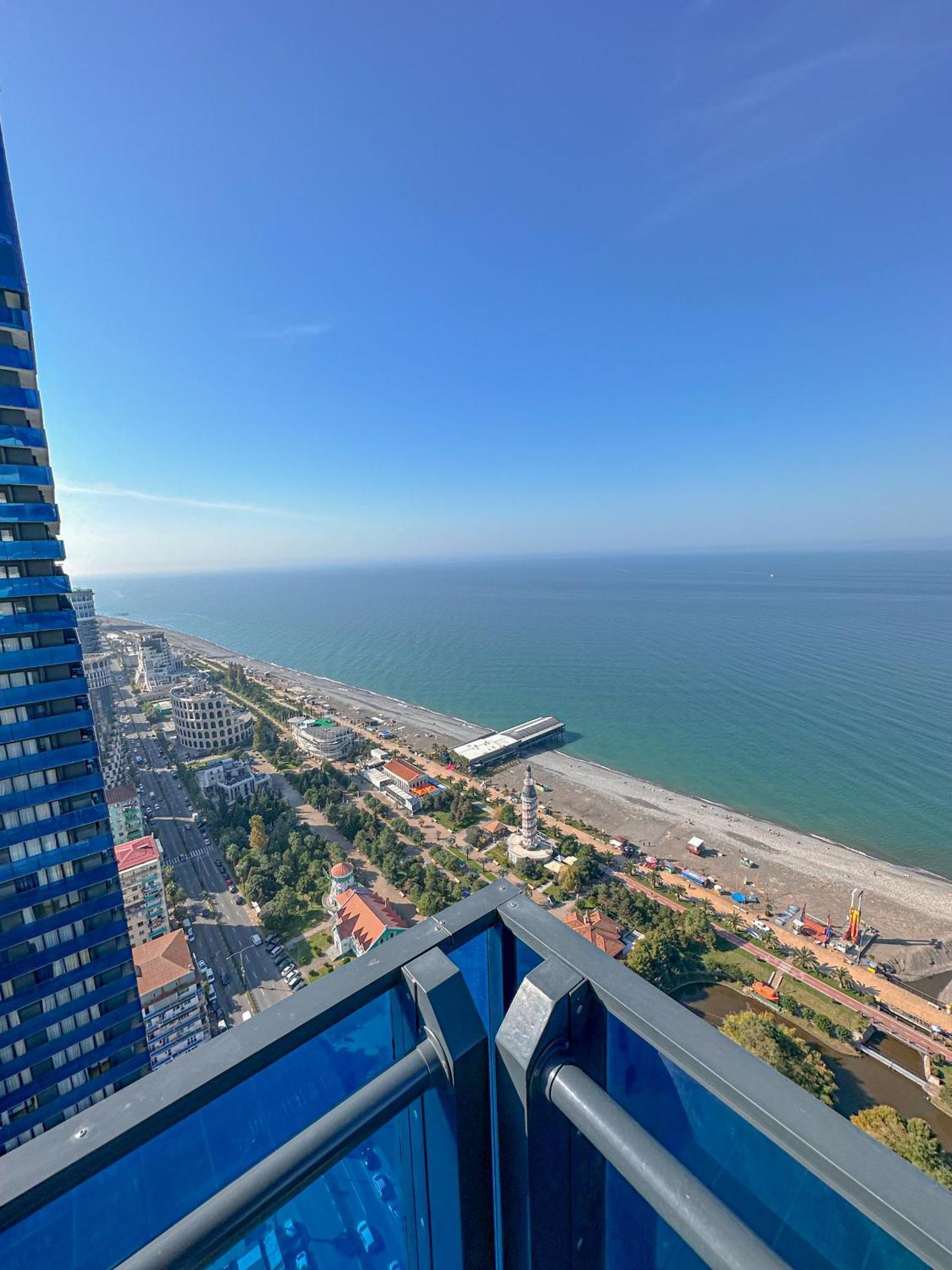 Luxury Batumi Hotel エクステリア 写真