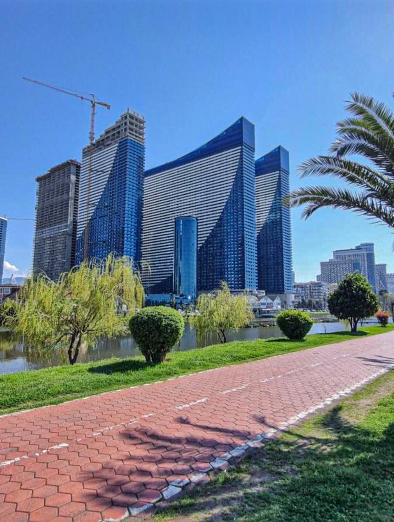 Luxury Batumi Hotel エクステリア 写真