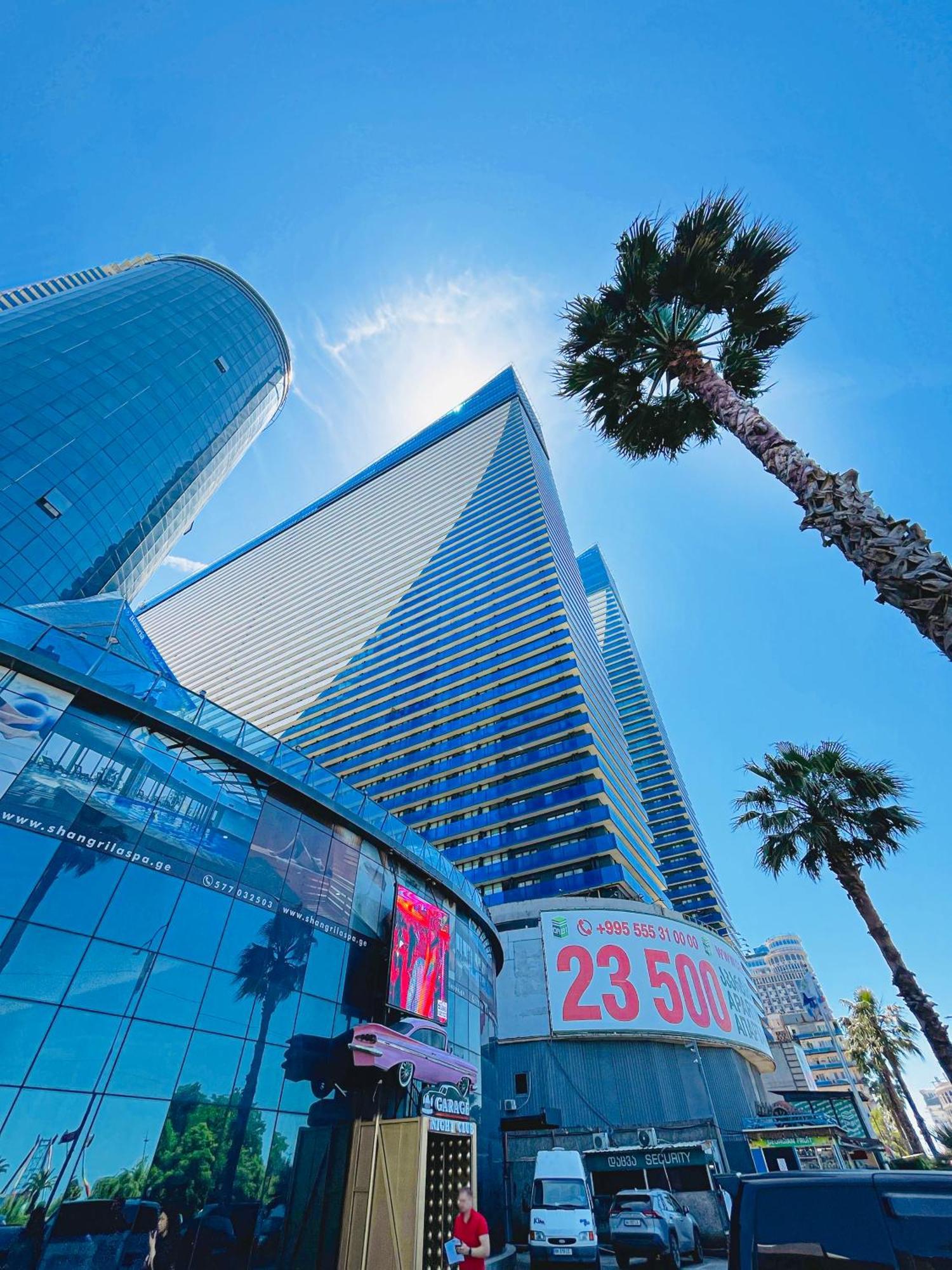 Luxury Batumi Hotel エクステリア 写真