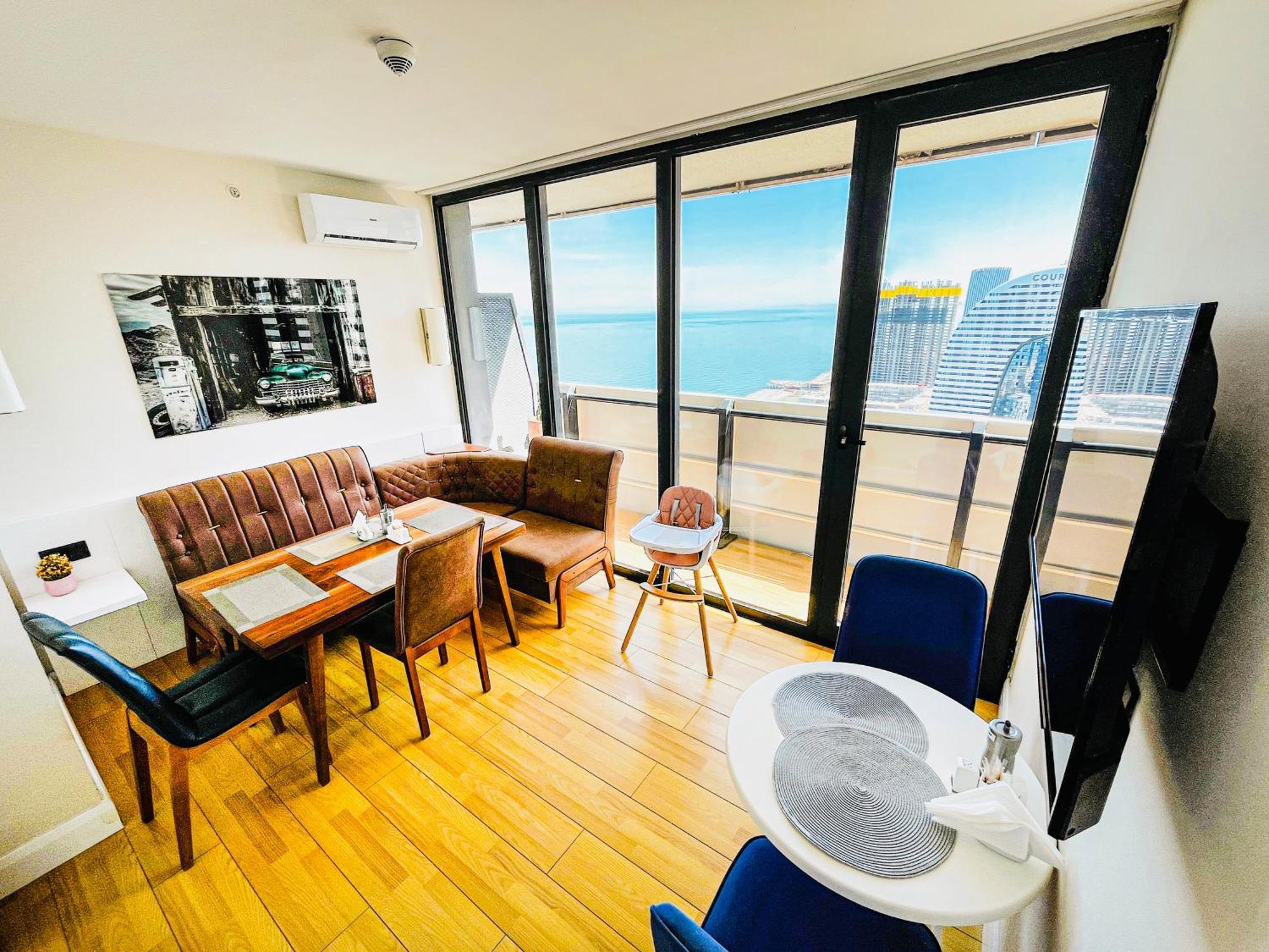 Luxury Batumi Hotel エクステリア 写真