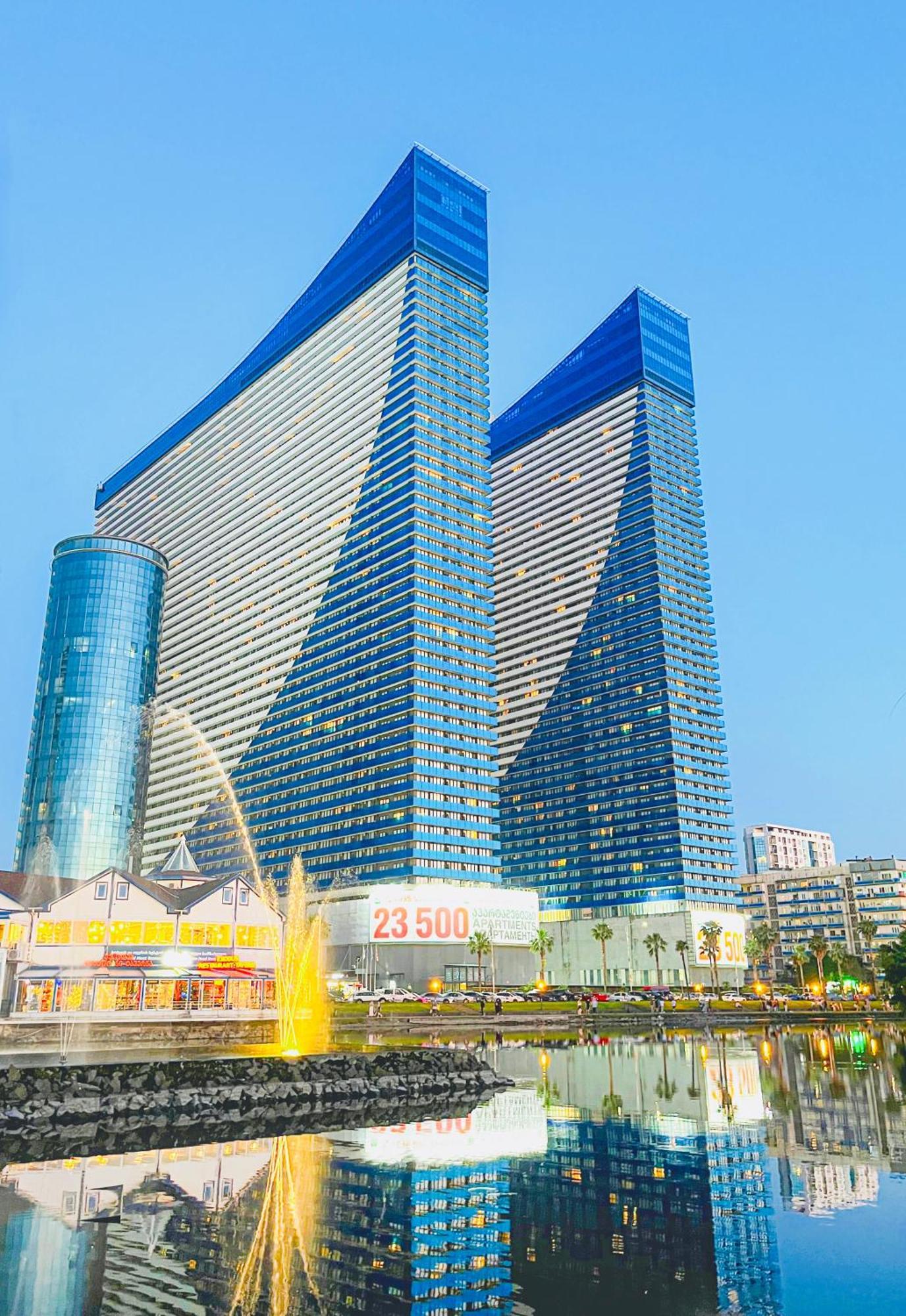 Luxury Batumi Hotel エクステリア 写真